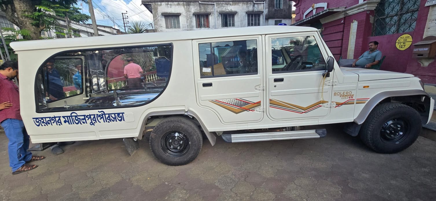 শববাহী গাড়ি (Hearse Van/Dead Body Carrier)